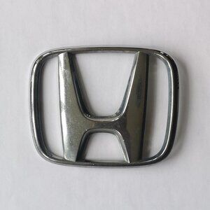 HONDA CIVIC Coupe 2 door 2002-2005 Front Grille Emblem Logo 75700 S6A 0030